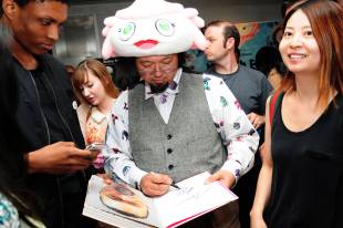 Murakami promuove Jellyfish-Eyes a Dallas