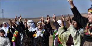 Dimostrazione di donne curde a Sanliurfa, vicino alla citta? siriana di Kobane