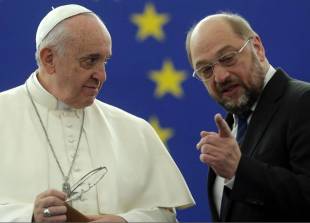 papa bergoglio in visita al parlamento europeo 9