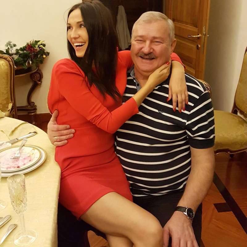 eugenia chernyshova con il padre 3
