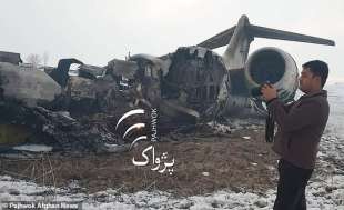 il bombardier della us air force abbattuto dai talebani 6
