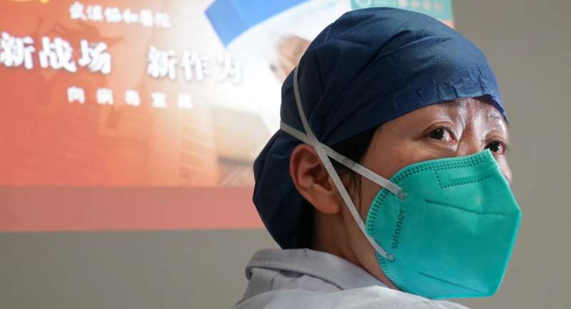 il team di medici cinesi che stanno combattendo contro il coronavirus 1