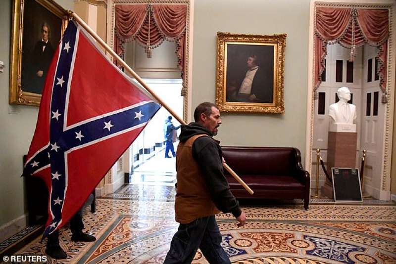 la bandiera confederale al congresso