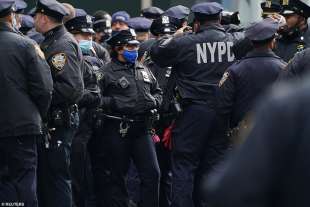 polizia a new york capodanno