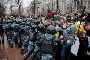 proteste per la liberazione di navalny 13