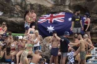 spiagge affollate per l'australia day 17