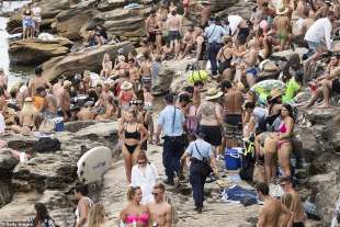 spiagge affollate per l'australia day 21