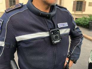 bodycam per poliziotti e carabinieri 2