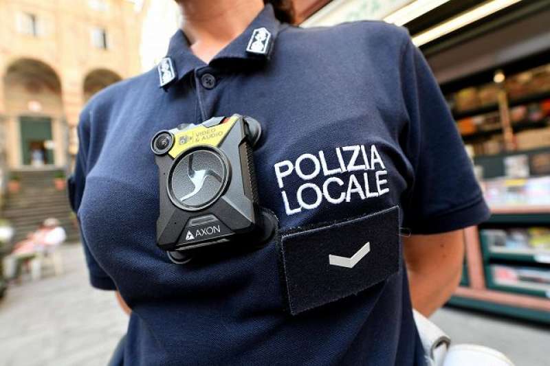bodycam per poliziotti e carabinieri 6