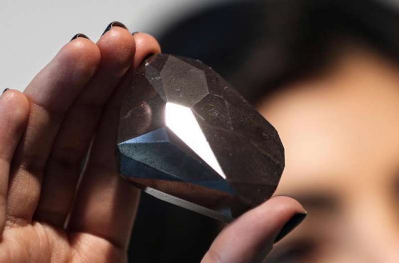 il diamante nero piu' grande al mondo 5