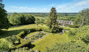 La villa di campagna di Robbie Williams nello Wiltshire 3