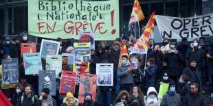 manifestazioni in francia per l'aumento degli stipendi 3