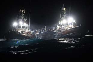 Migranti a Lampedusa 6