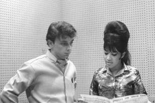 PHIL RONNIE SPECTOR 1