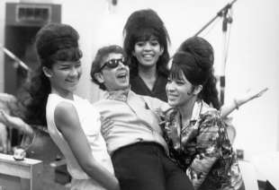 the ronettes phil spector1