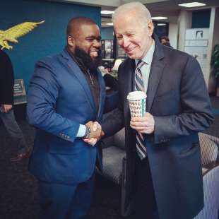 Vincent Evans con Joe Biden