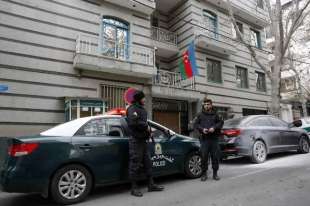 attentato nell ambasciata azera di teheran 5