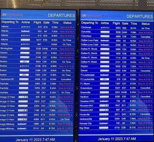 caos negli aeroporti americani dopo il guasto informatico 13