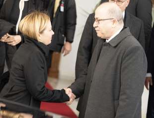 giorgia meloni e il primo ministro algerino aymen benabderrahmane