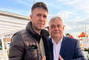 Viktor Orban con il titolare del ristorante la Bussola Dario Paradisi