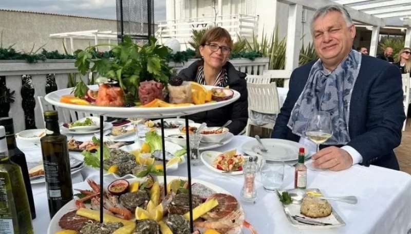 Viktor Orban con la moglie Aniko Levai al ristorante La Bussola di Ostia