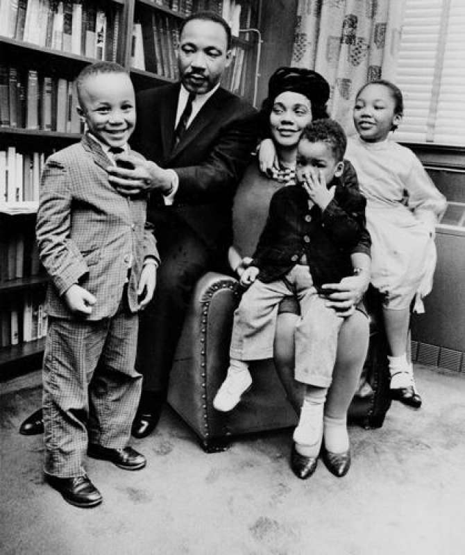 martin luther king jr. con moglie e figli