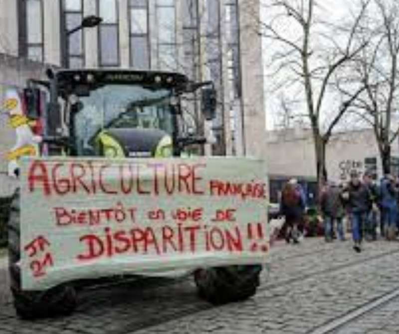 protesta agricoltori in francia