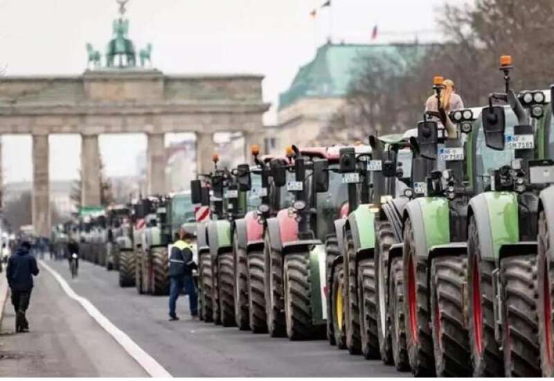 protesta degli agricoltori tedeschi a berlino