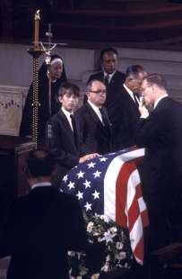 robert kennedy jr funerali padre