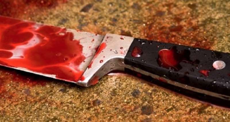coltelli e sangue 2