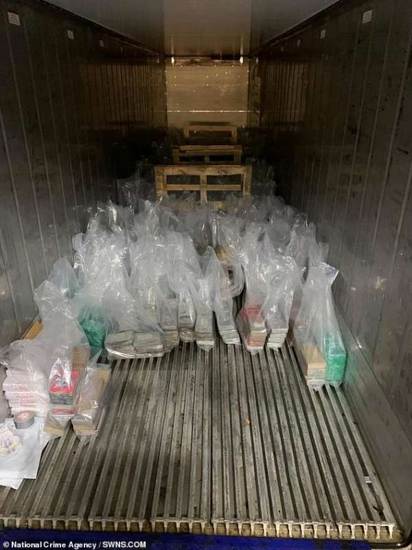cocaina in container banane a londra 3