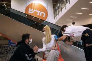 vaccinazione da ikea in israele 1