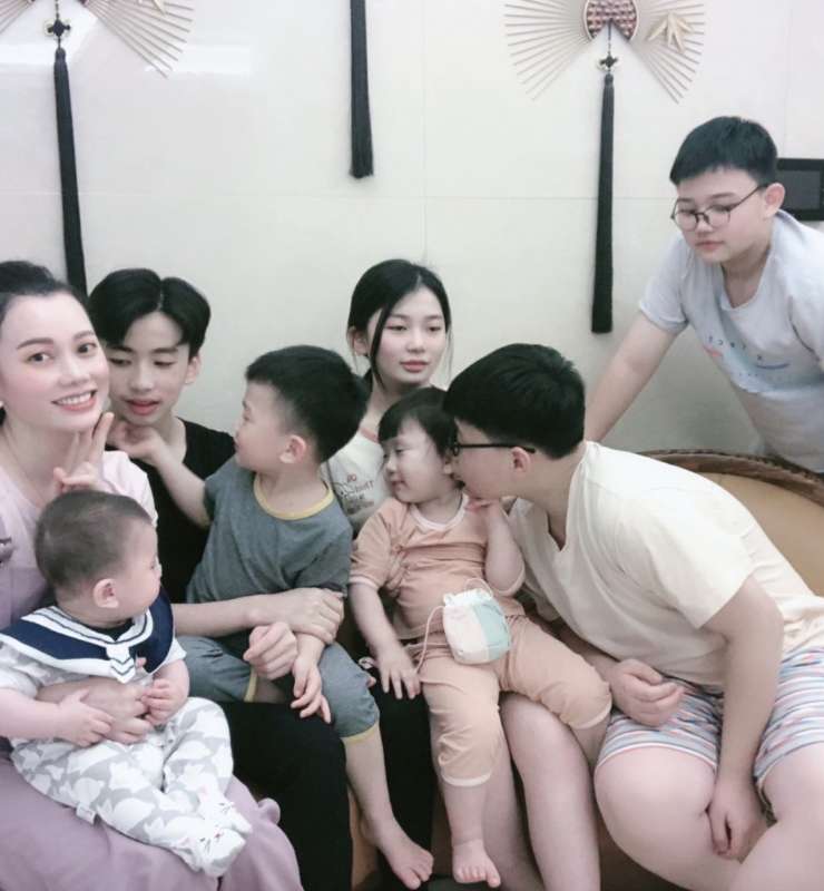 zhang rongrong e i figli 4
