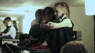 Bambini in Ucraina si nascondono 3