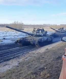 carri armati russi nel donbass 1