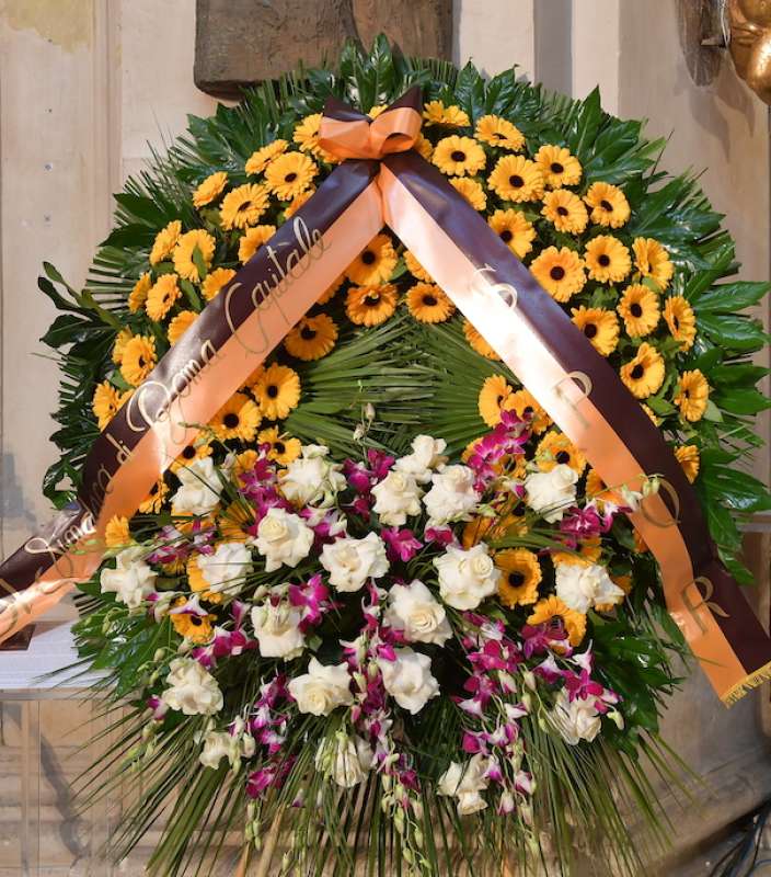 corona di fiori del sindaco di roma