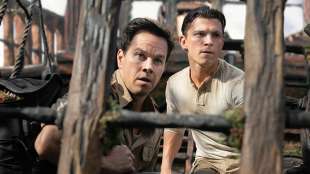 mark wahlberg tom holland uncharted 1