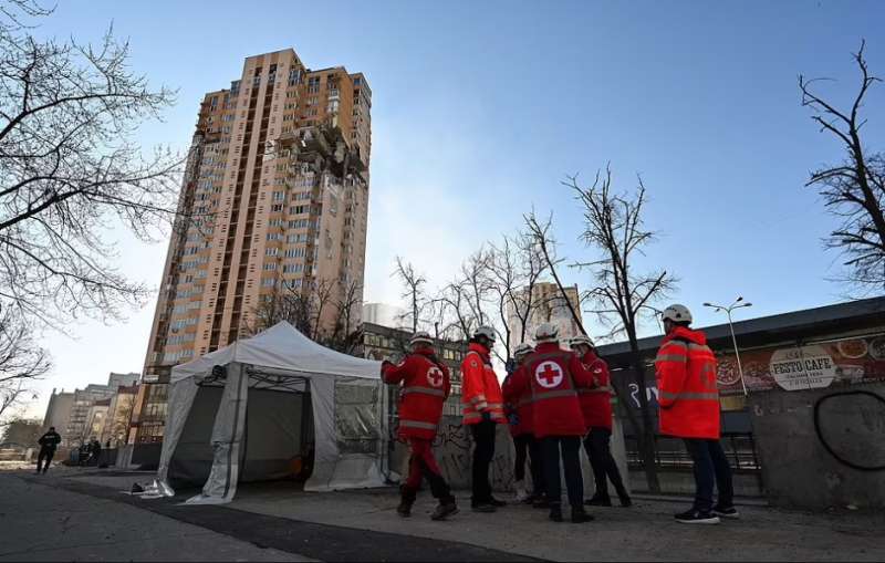 palazzo colpito da missile kiev