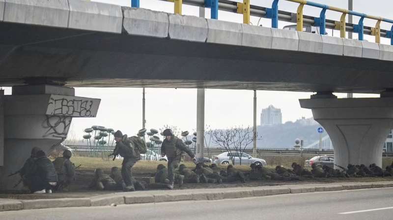 soldati ucraini a kiev 8