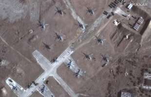 truppe russe al confine con l ucraina foto satellitari 3