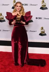adele in louis vuitton