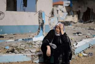 donna palestinese a gaza
