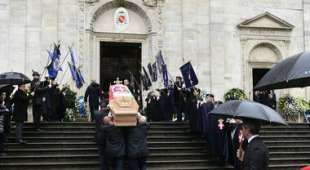 funerali di vittorio emanuele di savoia 10