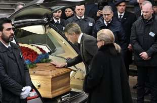 funerali di vittorio emanuele di savoia 3