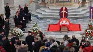 funerali di vittorio emanuele di savoia 7