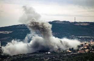 israele lancia razzi su libano 3