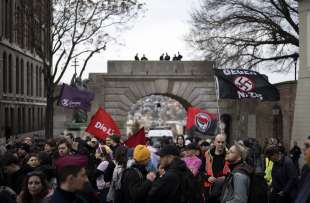 protesta antifascista al giorno dell'onore a budapest 4