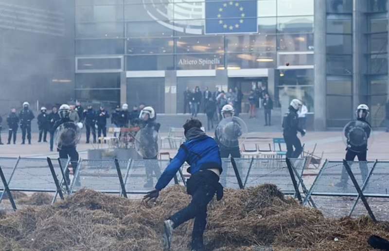 protesta degli agricoltori a bruxelles 16