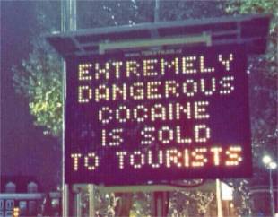 cocaina pericolosa venduta ad amsterdam cartelli luminosi