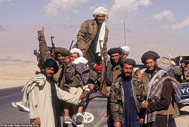 i talebani prima dell'11 settembre